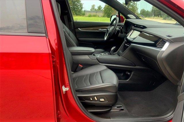 2024 Cadillac XT6 Vehicle Photo in TOPEKA, KS 66609-0000