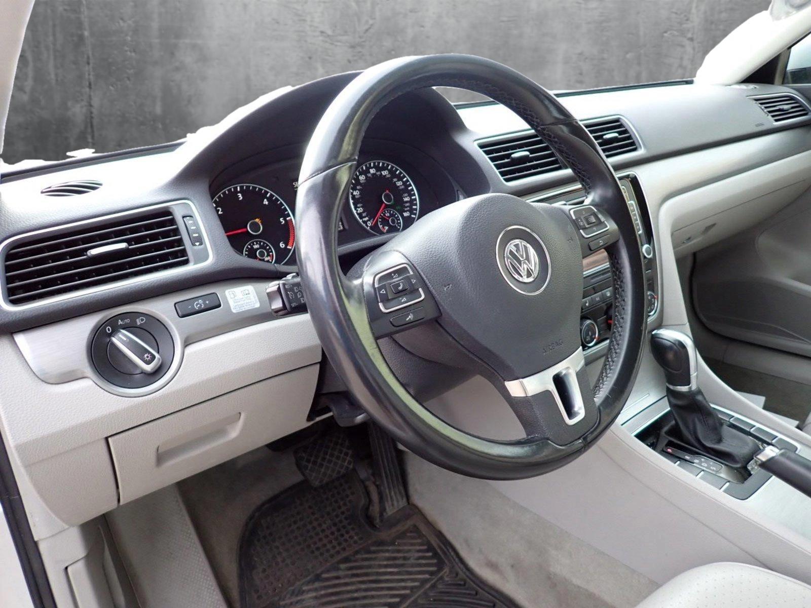 2014 Volkswagen Passat Vehicle Photo in DENVER, CO 80221-3610