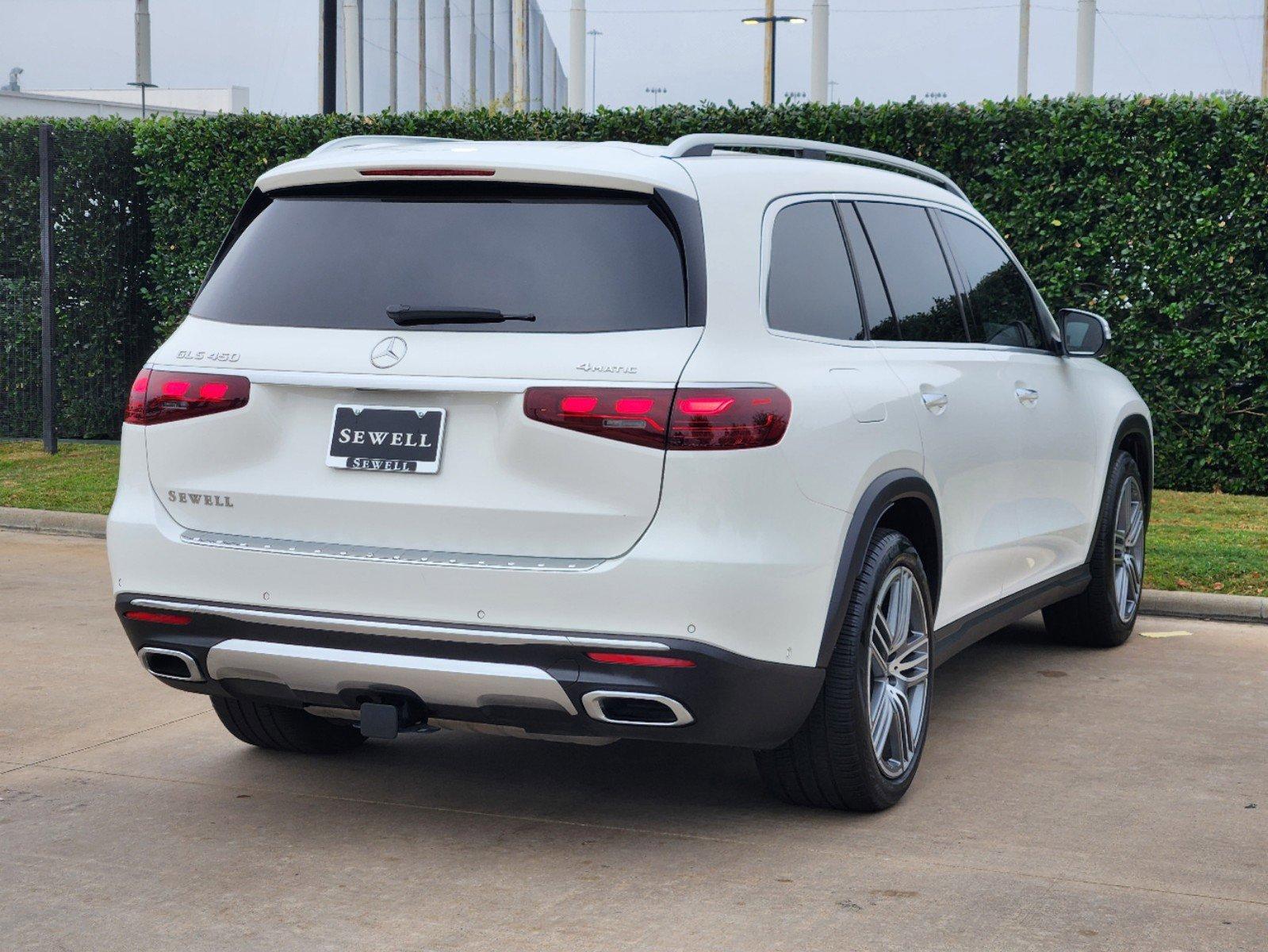 2024 Mercedes-Benz GLS Vehicle Photo in HOUSTON, TX 77079