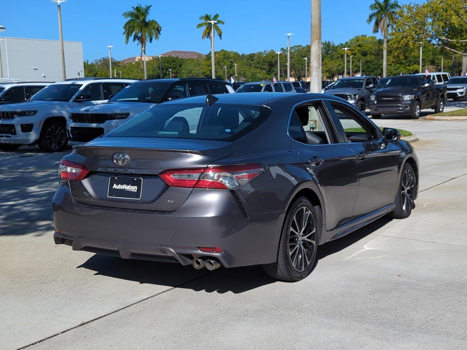 2019 Toyota Camry Vehicle Photo in Pembroke Pines, FL 33027