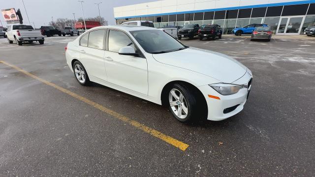 Used 2015 BMW 3 Series 320i with VIN WBA3C3G52FNS74039 for sale in Saint Cloud, MN