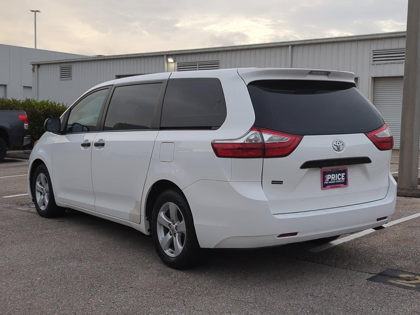 2015 Toyota Sienna Vehicle Photo in Ft. Myers, FL 33907