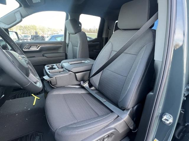 2025 Chevrolet Silverado 1500 Vehicle Photo in GARDNER, MA 01440-3110