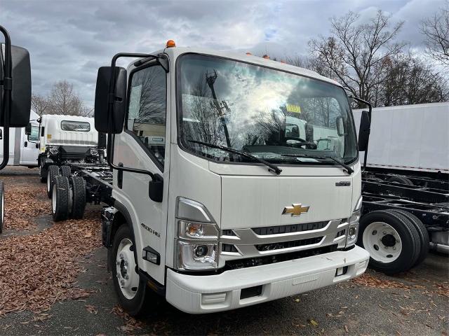 2025 Chevrolet Low Cab Forward 4500 Vehicle Photo in ALCOA, TN 37701-3235