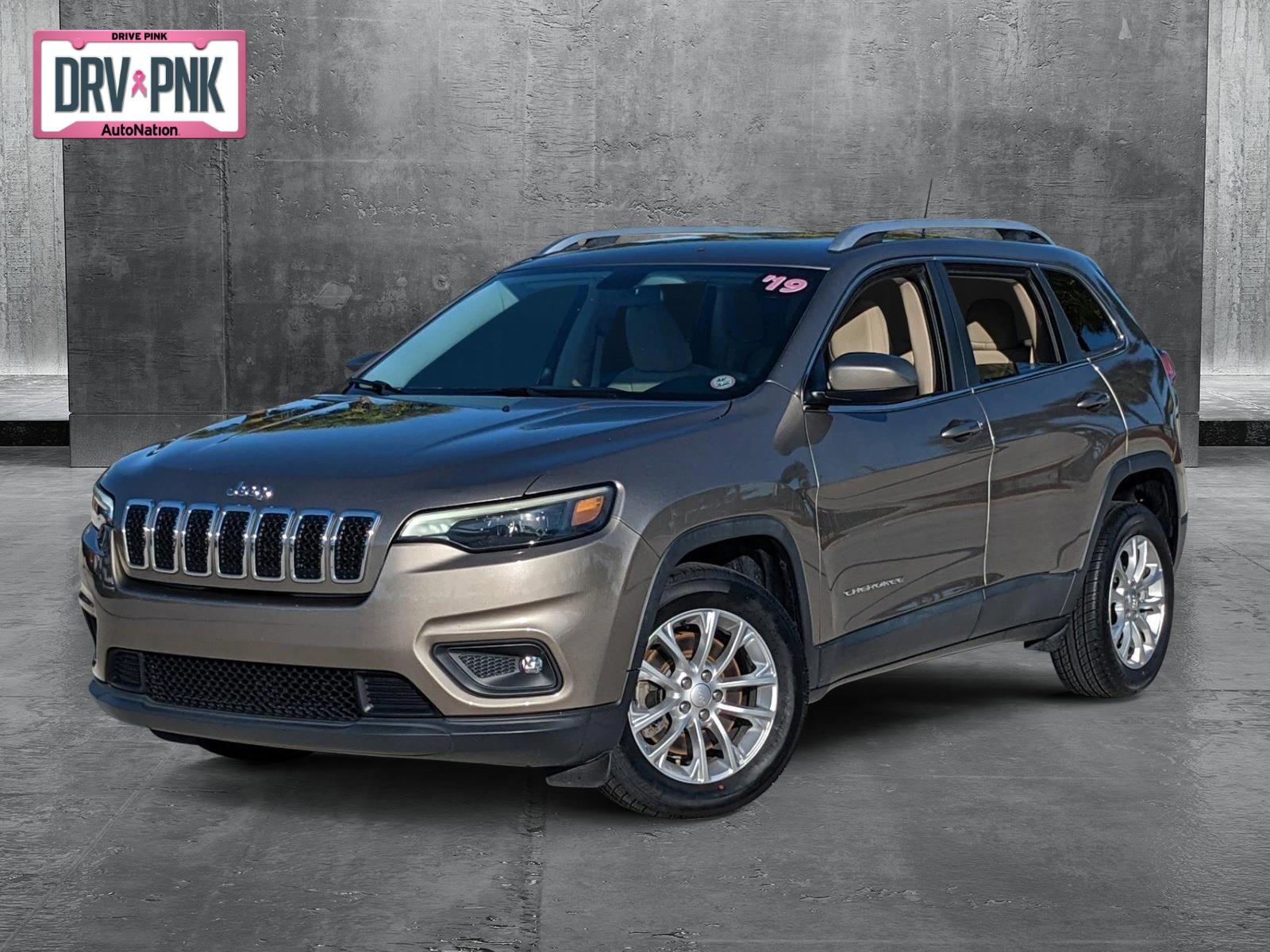 2019 Jeep Cherokee Vehicle Photo in Davie, FL 33331