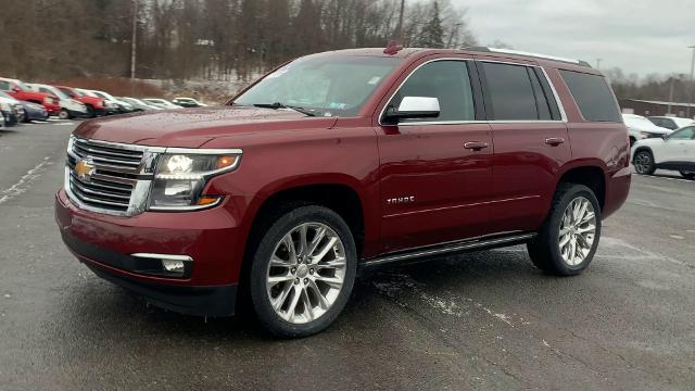 2019 Chevrolet Tahoe Vehicle Photo in MOON TOWNSHIP, PA 15108-2571