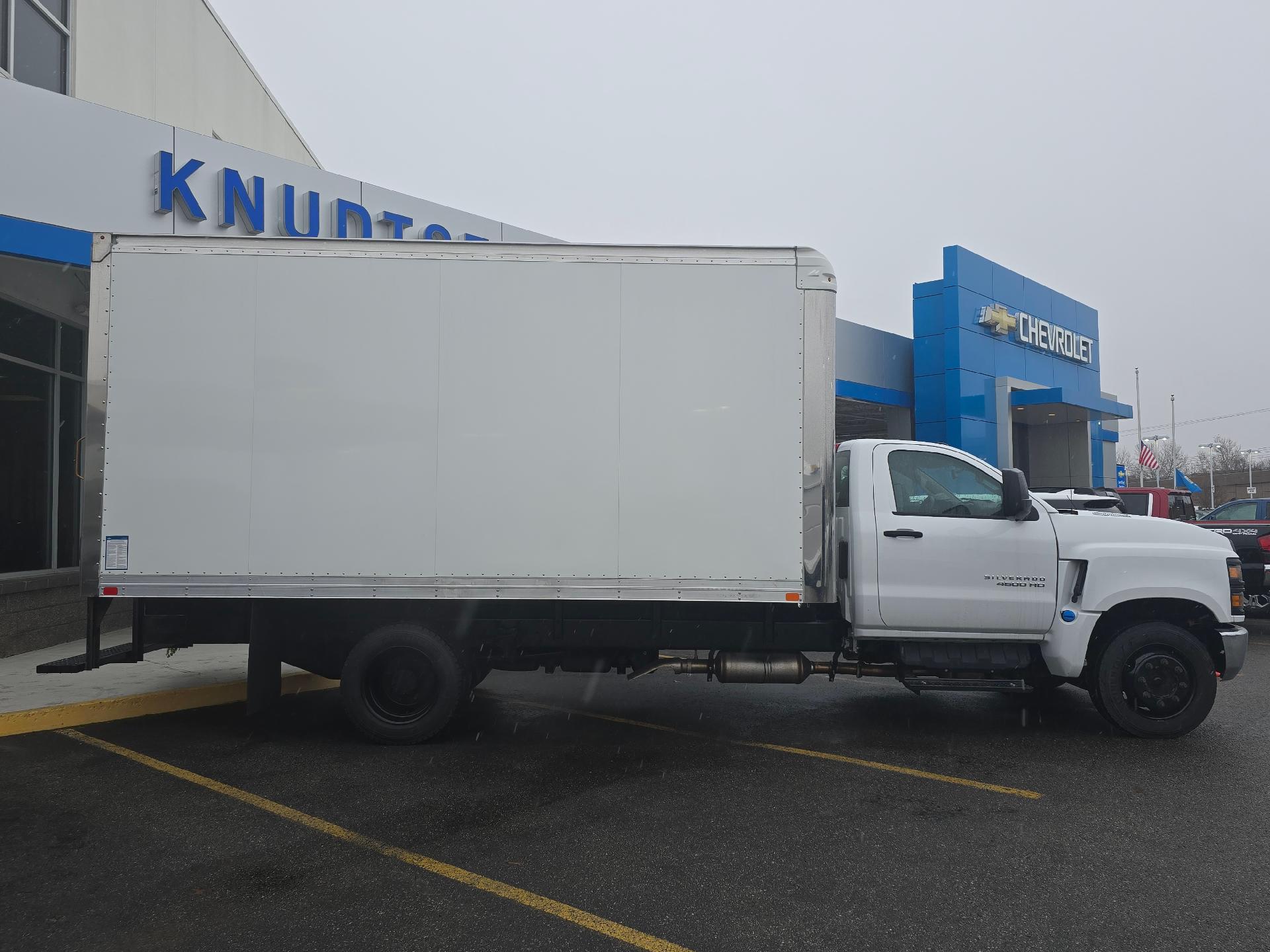 2023 Chevrolet Silverado 4500 HD Vehicle Photo in POST FALLS, ID 83854-5365