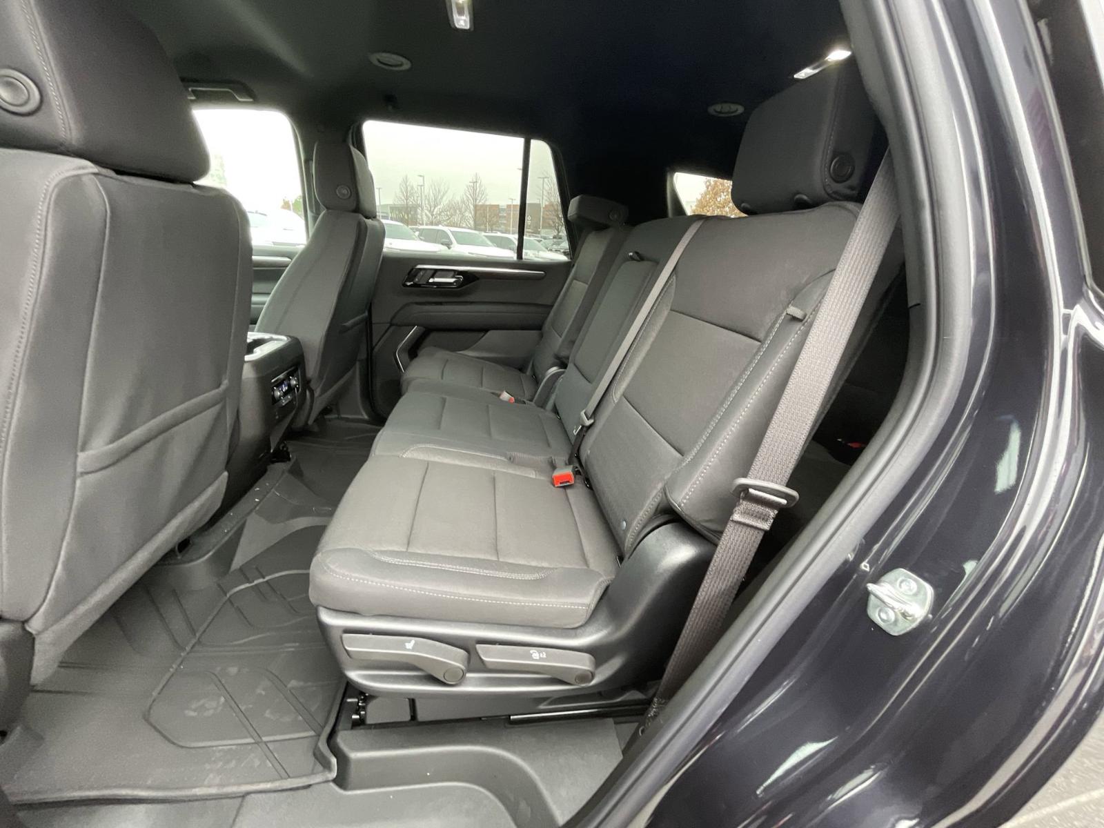 2025 Chevrolet Tahoe Vehicle Photo in BENTONVILLE, AR 72712-4322