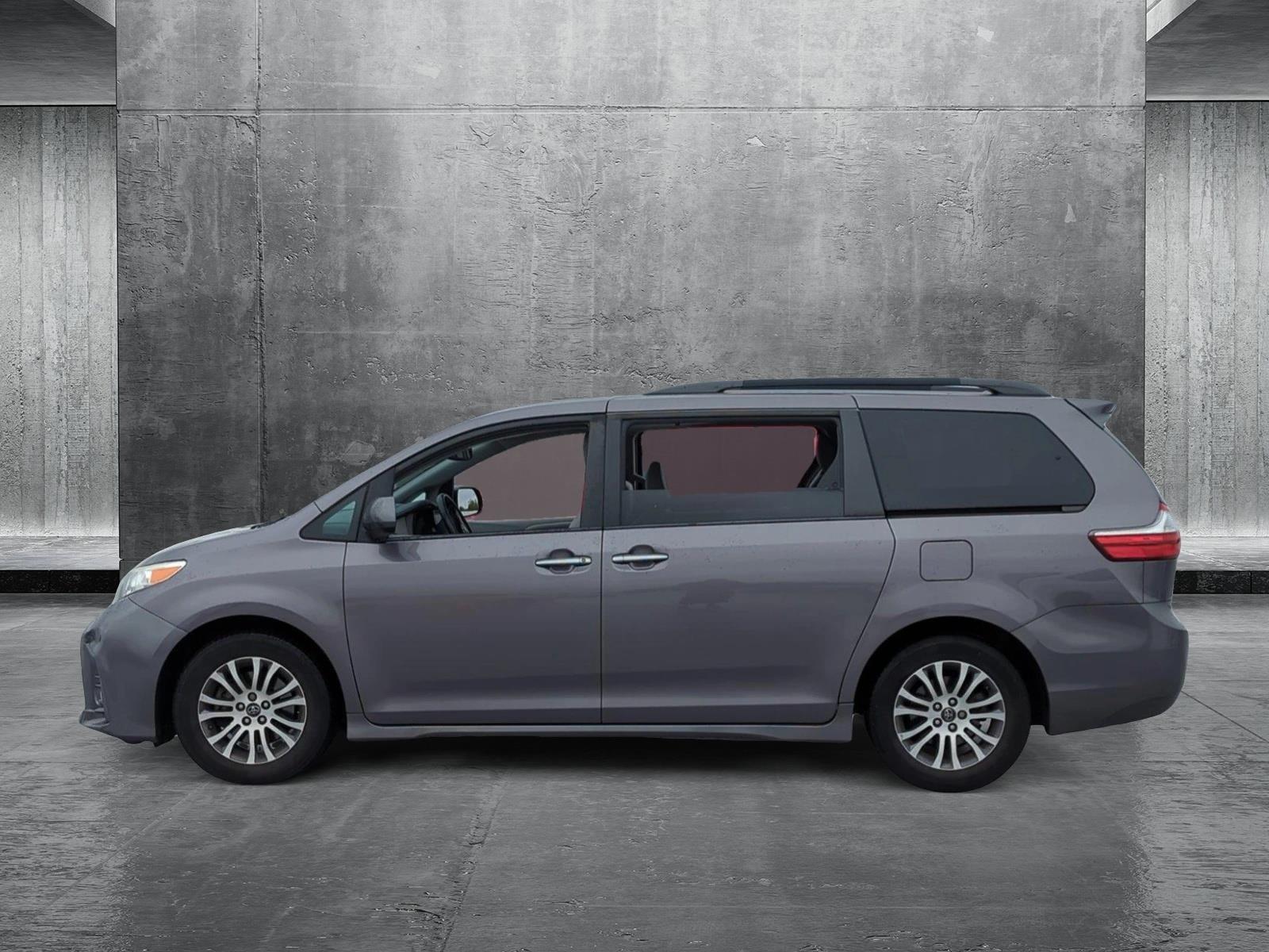 2019 Toyota Sienna Vehicle Photo in Ft. Myers, FL 33907