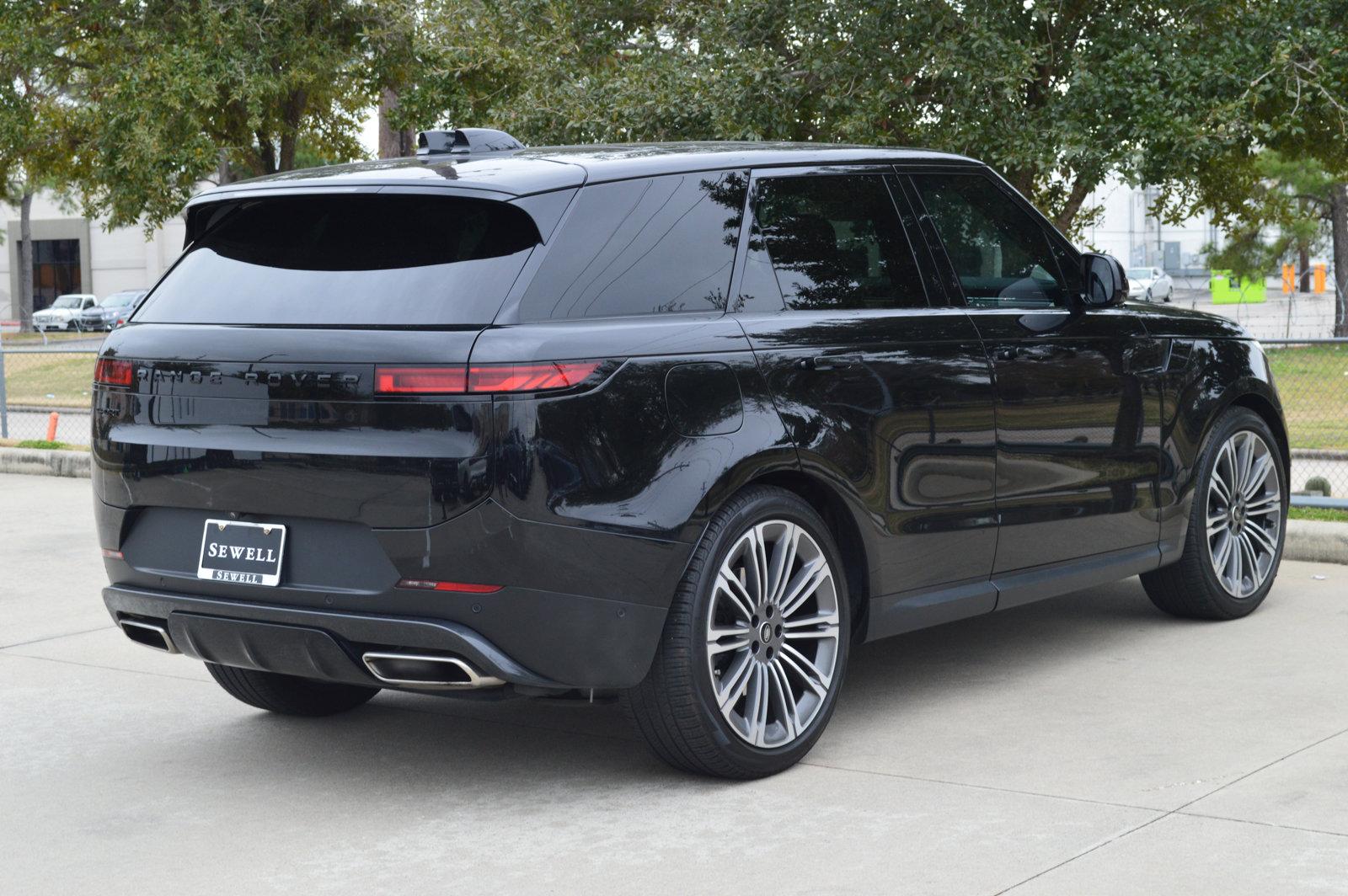 2024 Range Rover Sport Vehicle Photo in Houston, TX 77090