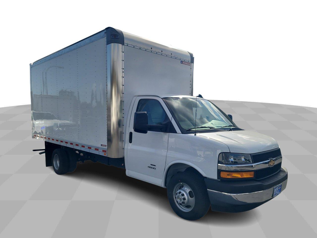 2024 Chevrolet Express Commercial Cutaway Vehicle Photo in LA MESA, CA 91942-8211