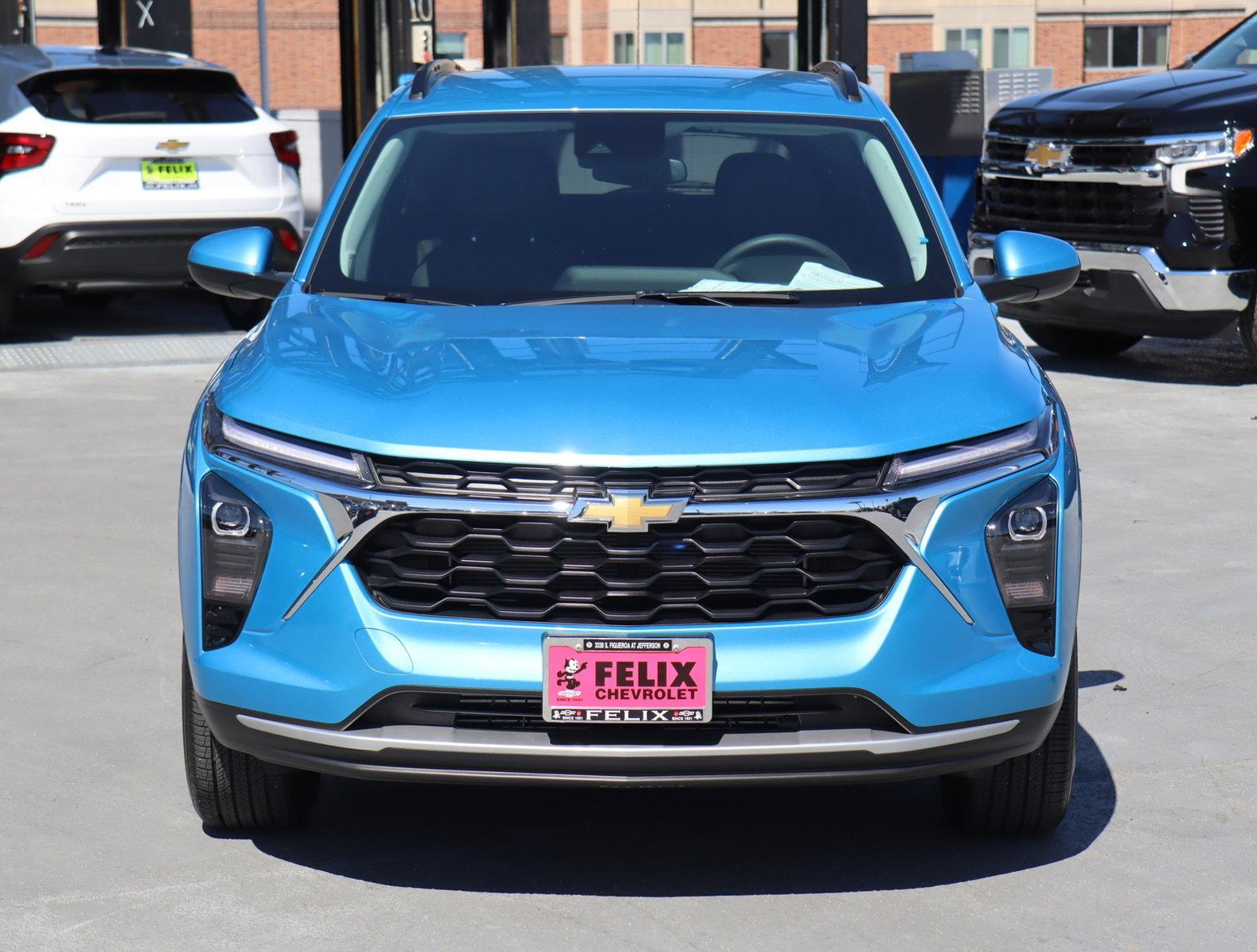 2025 Chevrolet Trax Vehicle Photo in LOS ANGELES, CA 90007-3794