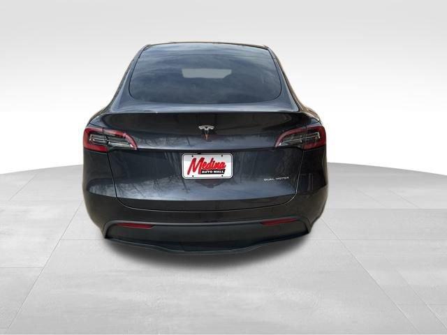 2024 Tesla Model Y Vehicle Photo in MEDINA, OH 44256-9631
