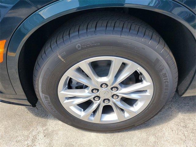 2025 Cadillac XT6 Vehicle Photo in SUNRISE, FL 33323-3202