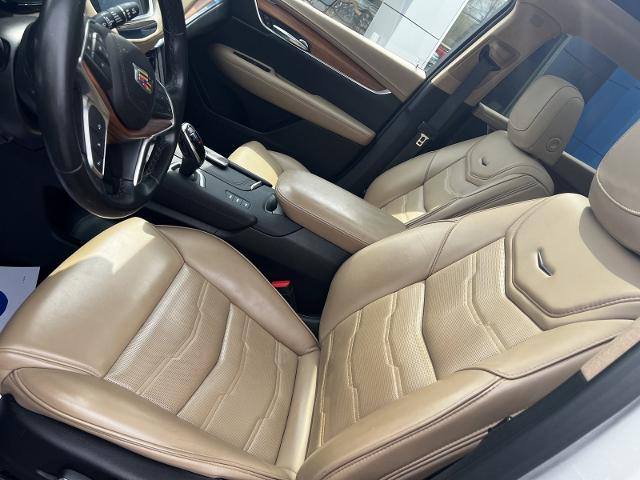 2019 Cadillac XT5 Vehicle Photo in MASSENA, NY 13662-2255