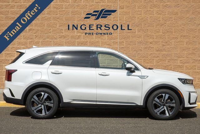 2022 Kia Sorento Plug-In Hybrid Vehicle Photo in DANBURY, CT 06810-5034