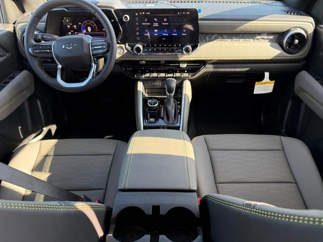 2025 Chevrolet Colorado Vehicle Photo in COLUMBIA, MO 65203-3903