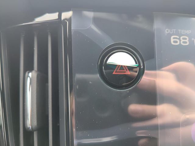2025 Subaru Outback Vehicle Photo in Green Bay, WI 54304