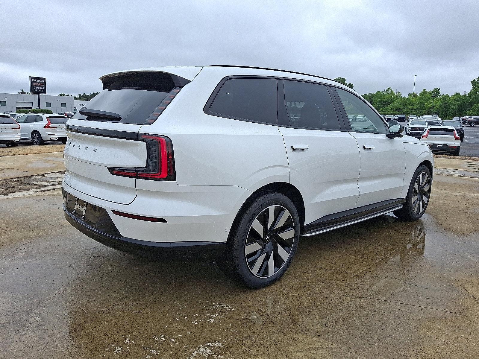2025 Volvo EX90 Vehicle Photo in Trevose, PA 19053