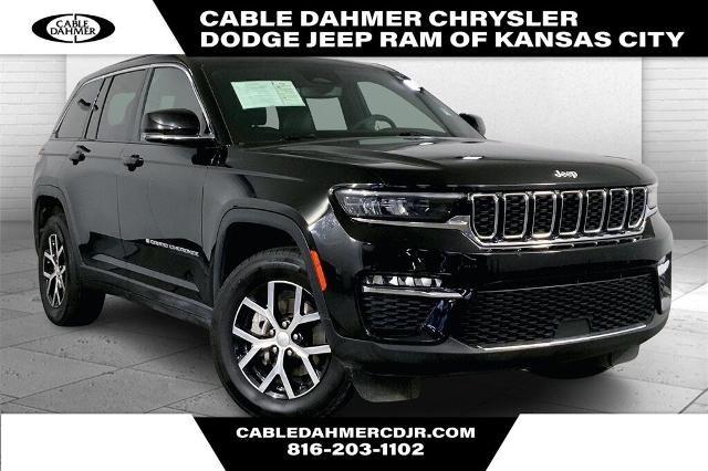 2024 Jeep Grand Cherokee Vehicle Photo in Kansas City, MO 64114