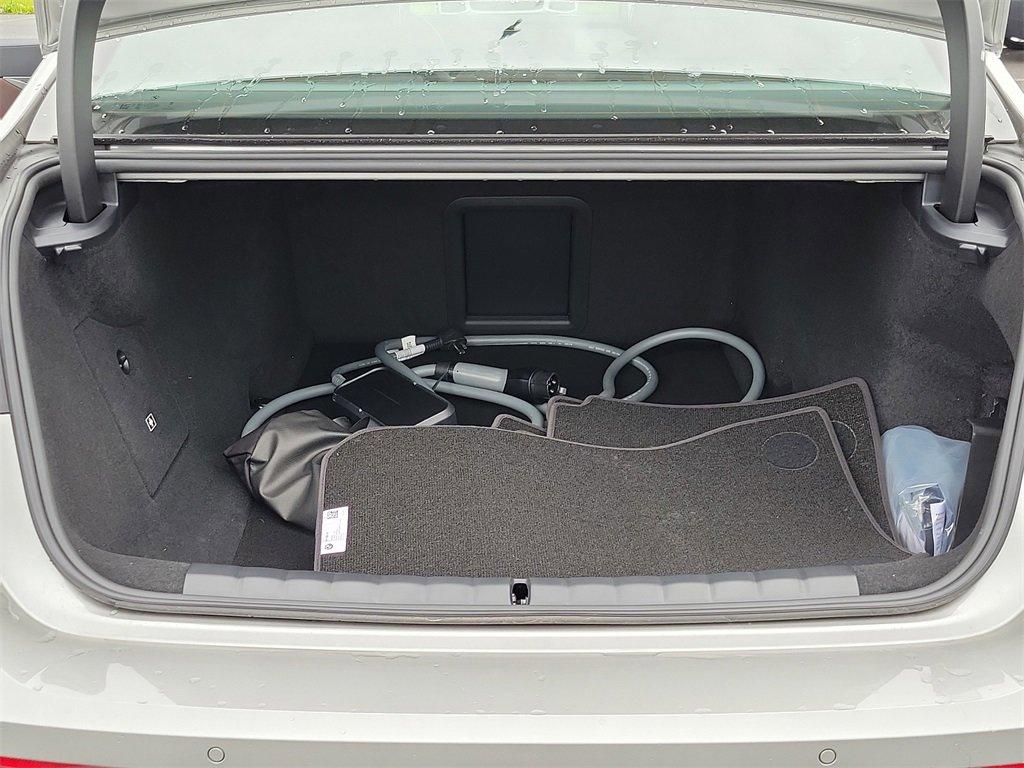 2024 BMW i7 Vehicle Photo in Muncy, PA 17756