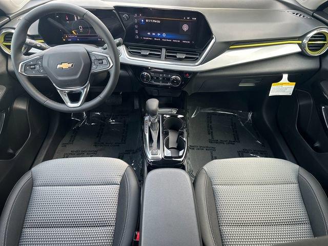 2025 Chevrolet Trax Vehicle Photo in RIVERSIDE, CA 92504-4106