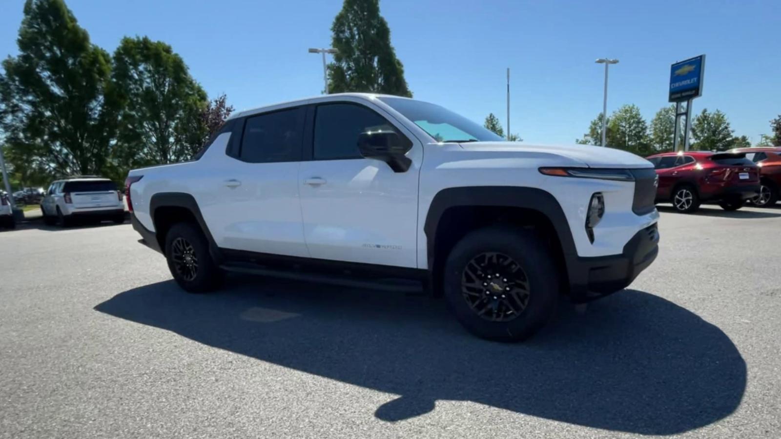 2024 Chevrolet Silverado EV Vehicle Photo in BENTONVILLE, AR 72712-4322