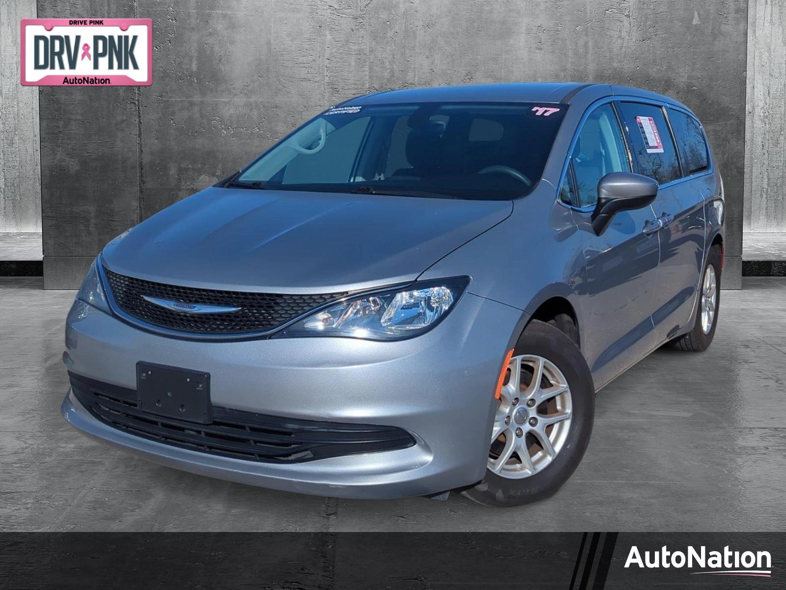 2017 Chrysler Pacifica Vehicle Photo in Memphis, TN 38133