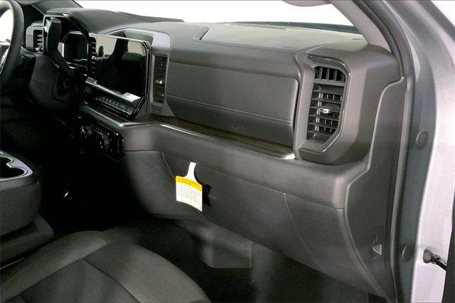 2024 Chevrolet Silverado 1500 Vehicle Photo in KANSAS CITY, MO 64114-4502