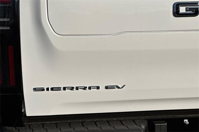 2025 GMC Sierra EV Vehicle Photo in ELK GROVE, CA 95757-8703