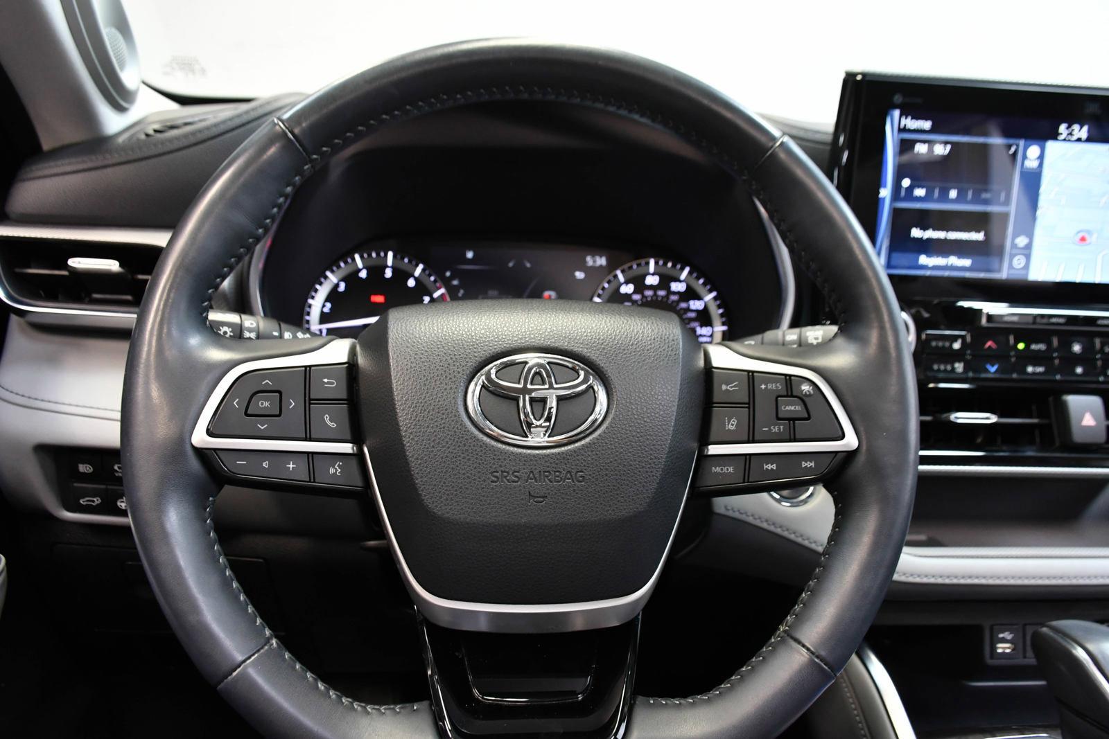 2022 Toyota Highlander Vehicle Photo in DALLAS, TX 75235