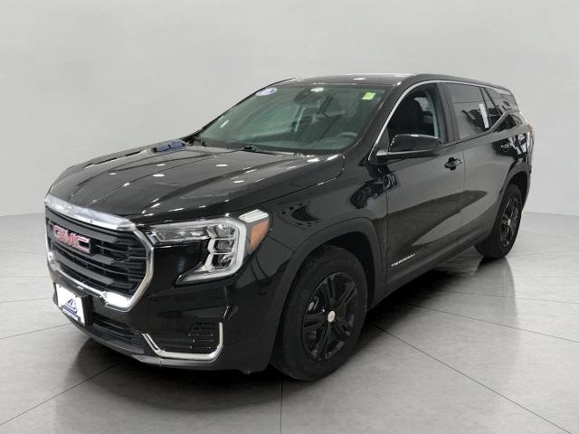 2024 GMC Terrain Vehicle Photo in GREEN BAY, WI 54303-3330