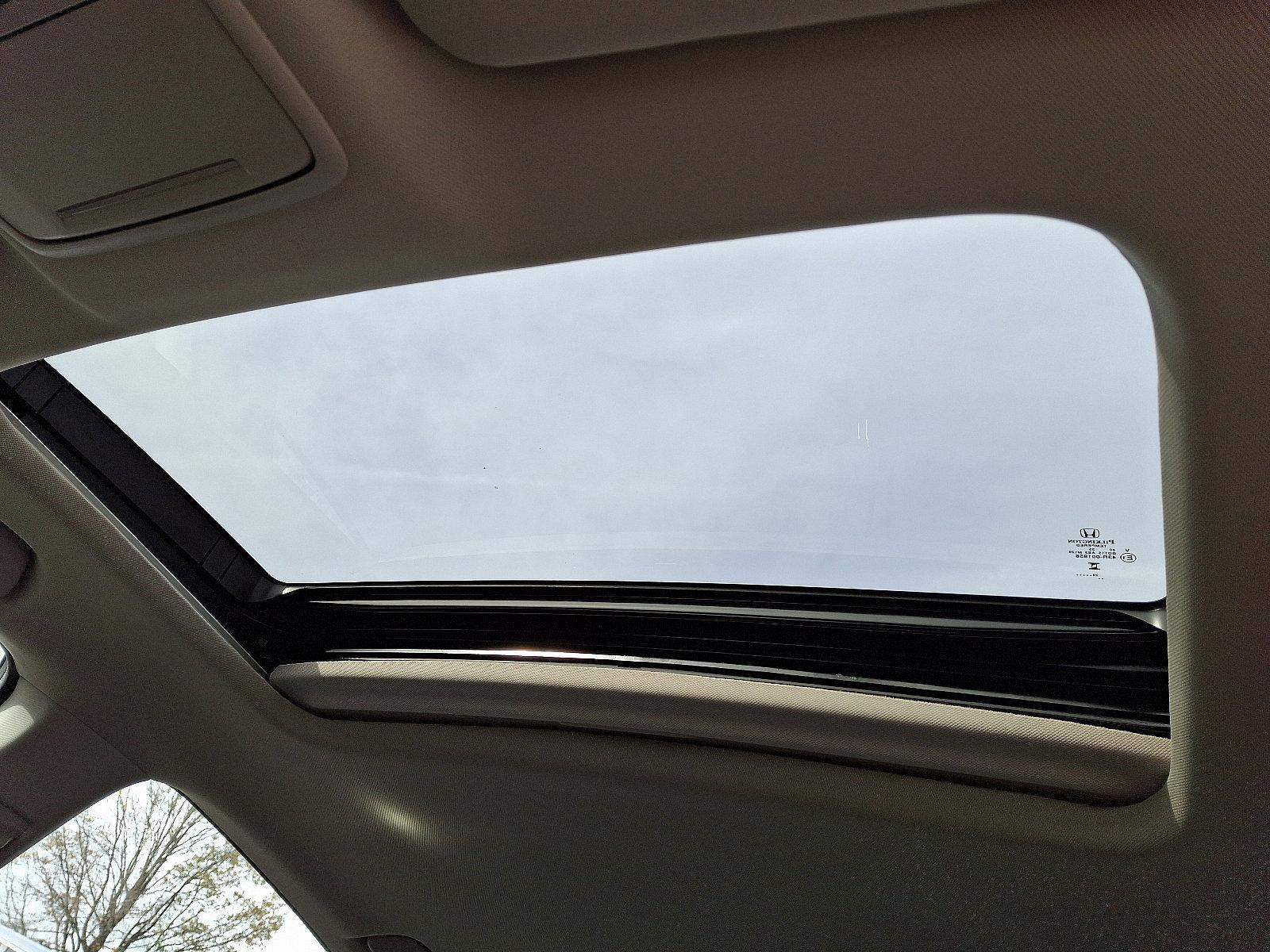 2025 Honda Accord Hybrid Vehicle Photo in Harrisburg, PA 17111