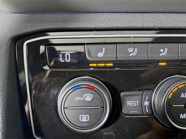 2021 Volkswagen Atlas Vehicle Photo in Puyallup, WA 98371