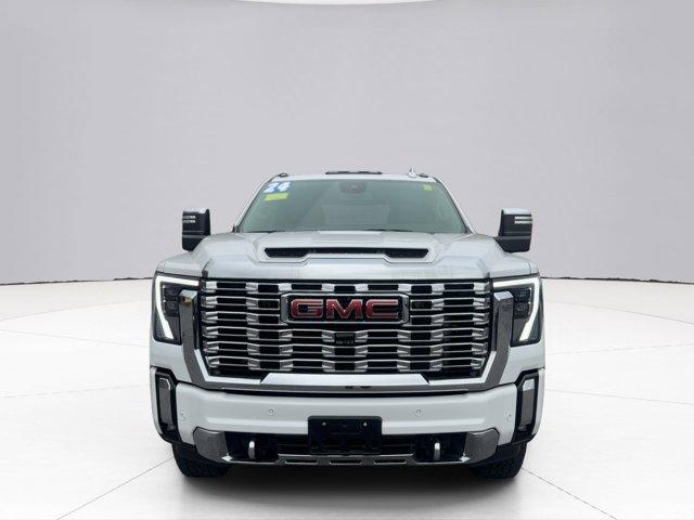 2024 GMC Sierra 2500 HD Vehicle Photo in LEOMINSTER, MA 01453-2952