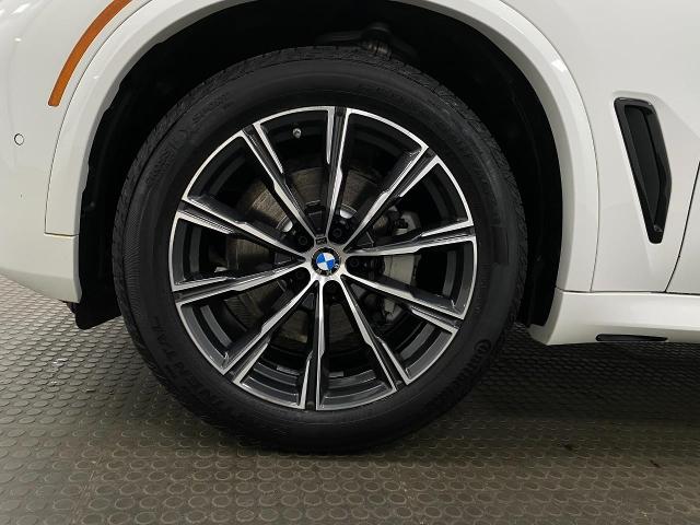2022 BMW X5 xDrive40i Vehicle Photo in Appleton, WI 54913