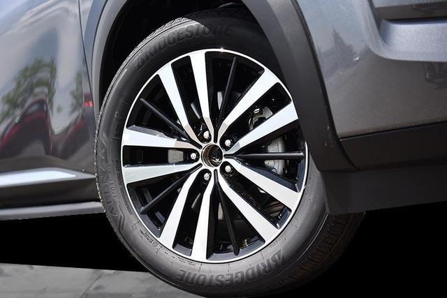 2025 Nissan Pathfinder Vehicle Photo in Ballwin, MO 63011