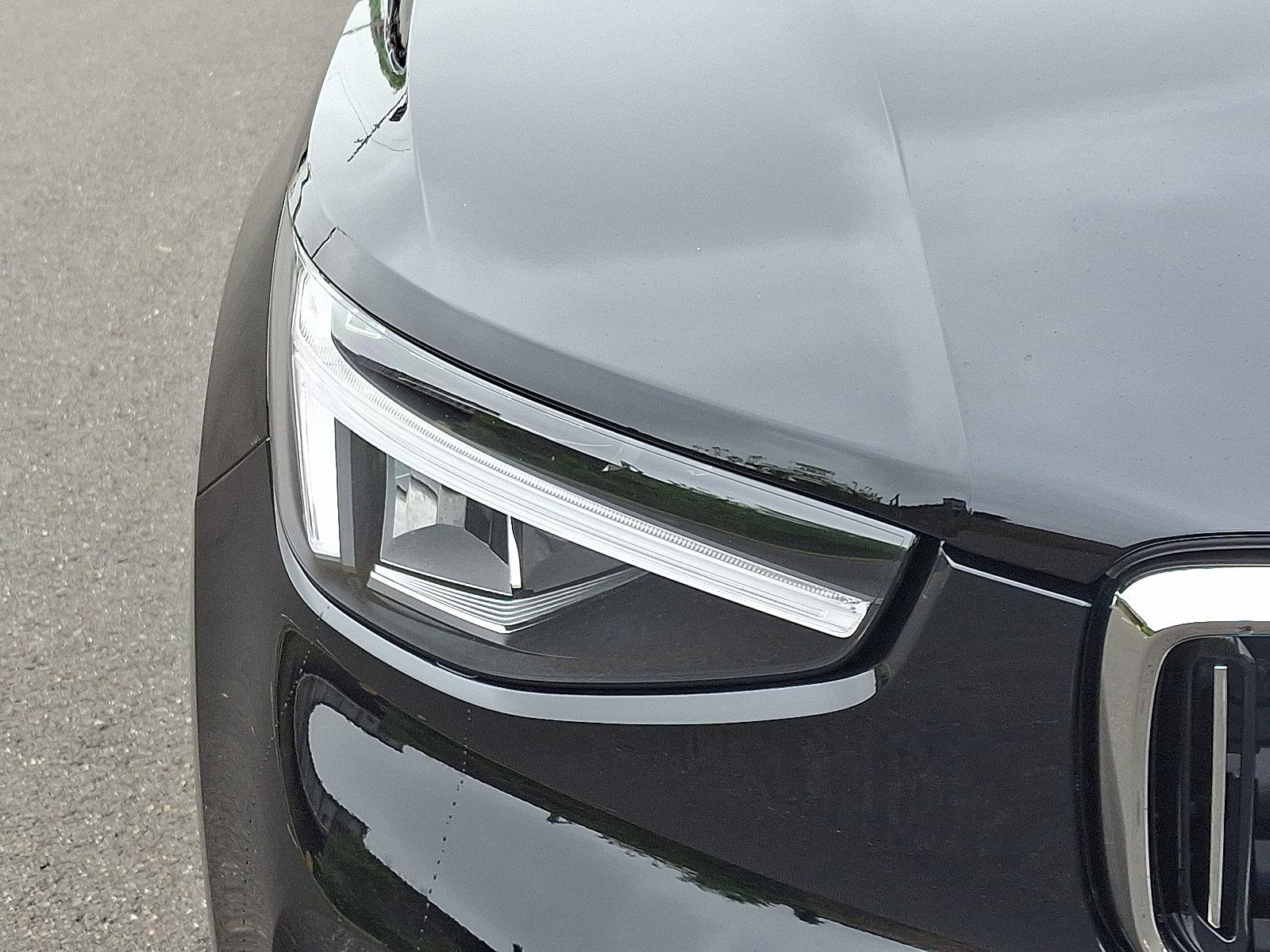 2025 Volvo XC40 Vehicle Photo in Trevose, PA 19053