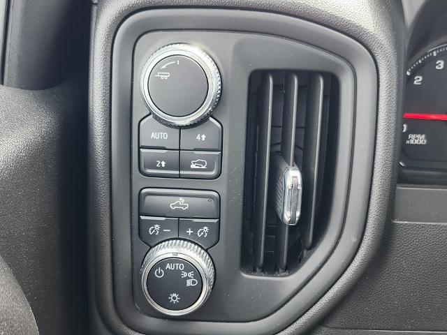2021 GMC Sierra 1500 Vehicle Photo in GREEN BAY, WI 54304-5303