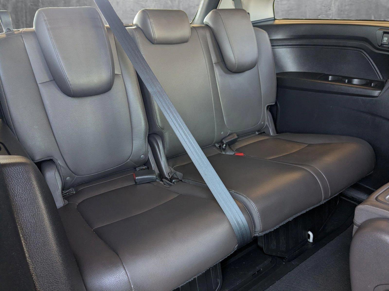 2019 Honda Odyssey Vehicle Photo in Valencia, CA 91355