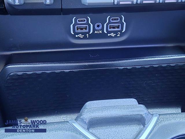 2022 Ram 1500 Vehicle Photo in DENTON, TX 76210-9321