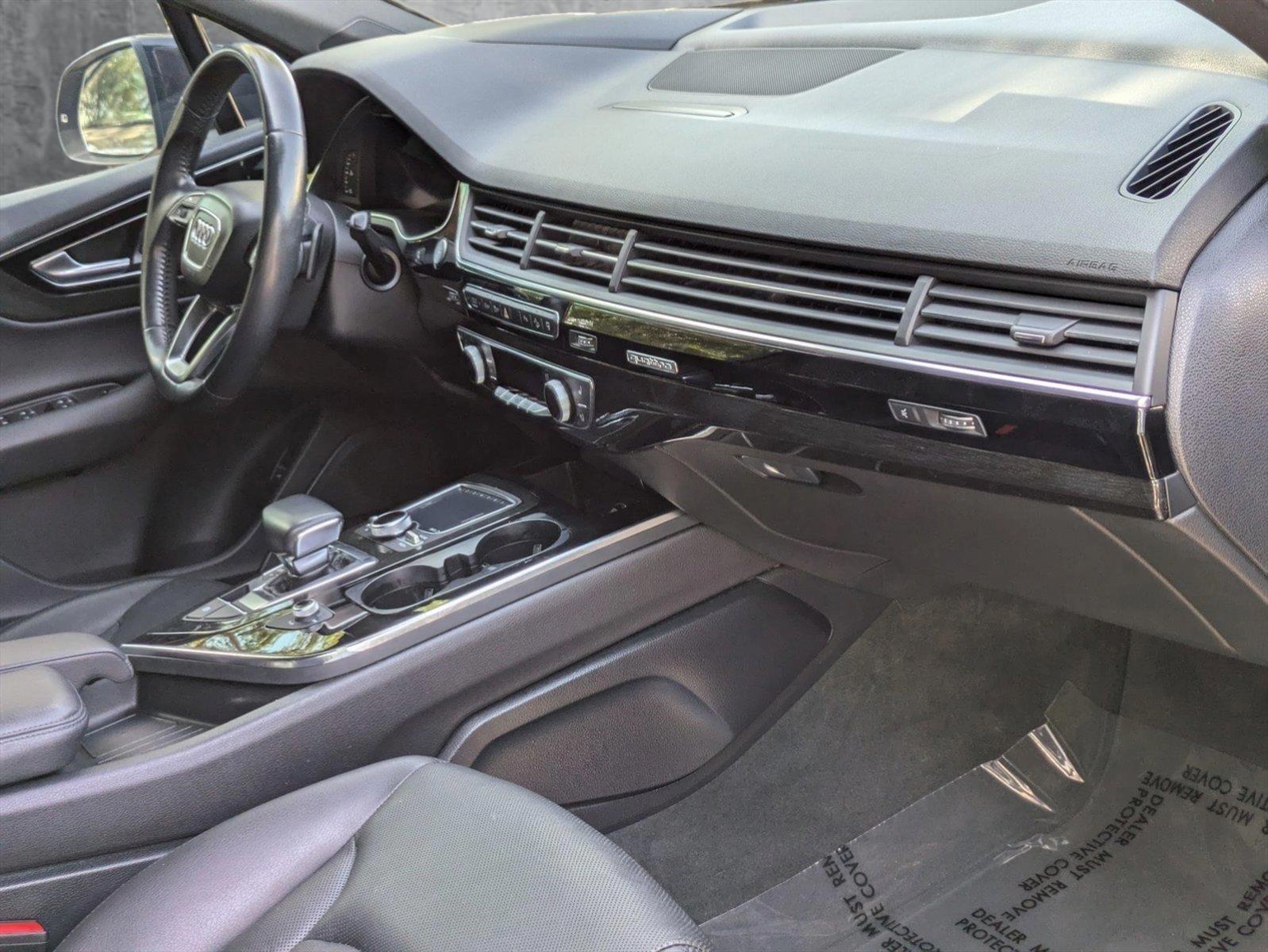 2017 Audi Q7 Vehicle Photo in Tampa, FL 33614