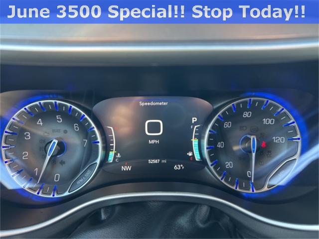 2023 Chrysler Pacifica Vehicle Photo in GREEN BAY, WI 54304-5303