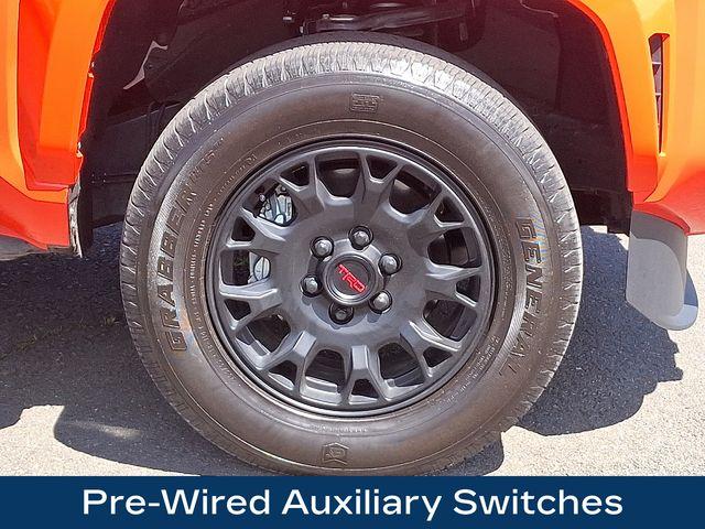 2024 Toyota Tacoma Hybrid Vehicle Photo in DANBURY, CT 06810-5034