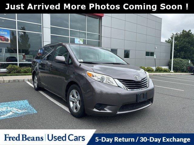 2013 Toyota Sienna Vehicle Photo in Flemington, NJ 08822