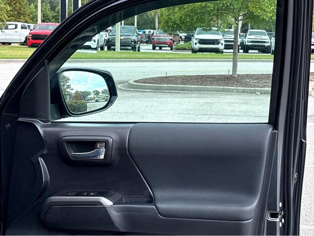 2023 Toyota Tacoma 4WD Vehicle Photo in POOLER, GA 31322-3252