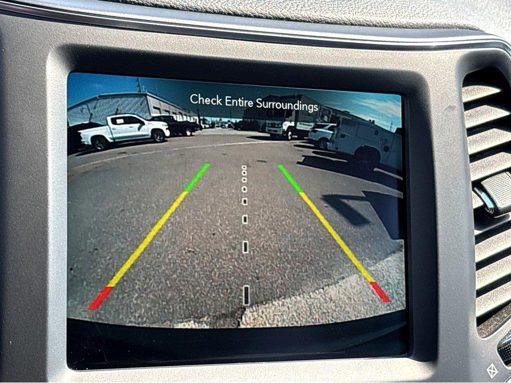 2023 Jeep Cherokee Vehicle Photo in SAVANNAH, GA 31406-4513