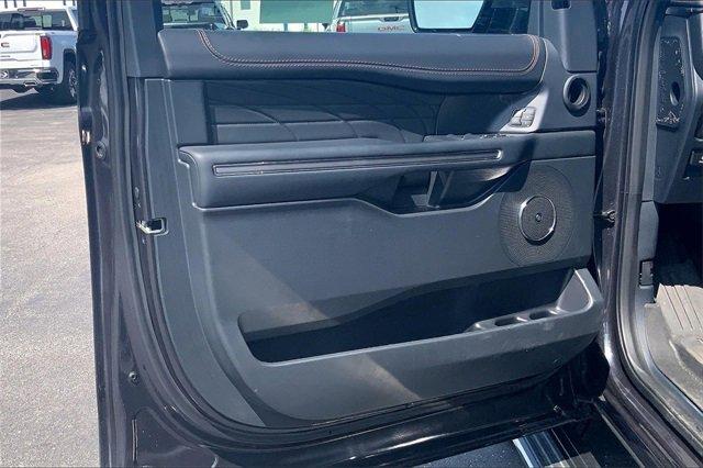 2022 Ford Expedition Max Vehicle Photo in INDEPENDENCE, MO 64055-1377