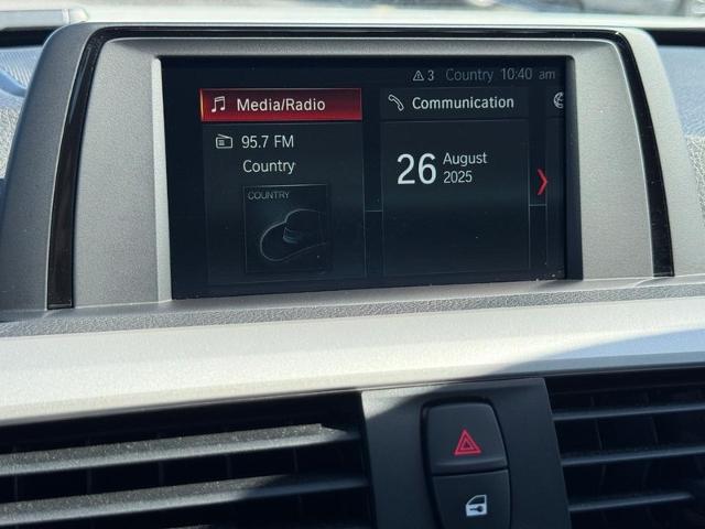 2018 BMW 320i xDrive Vehicle Photo in COLUMBIA, MO 65203-3903