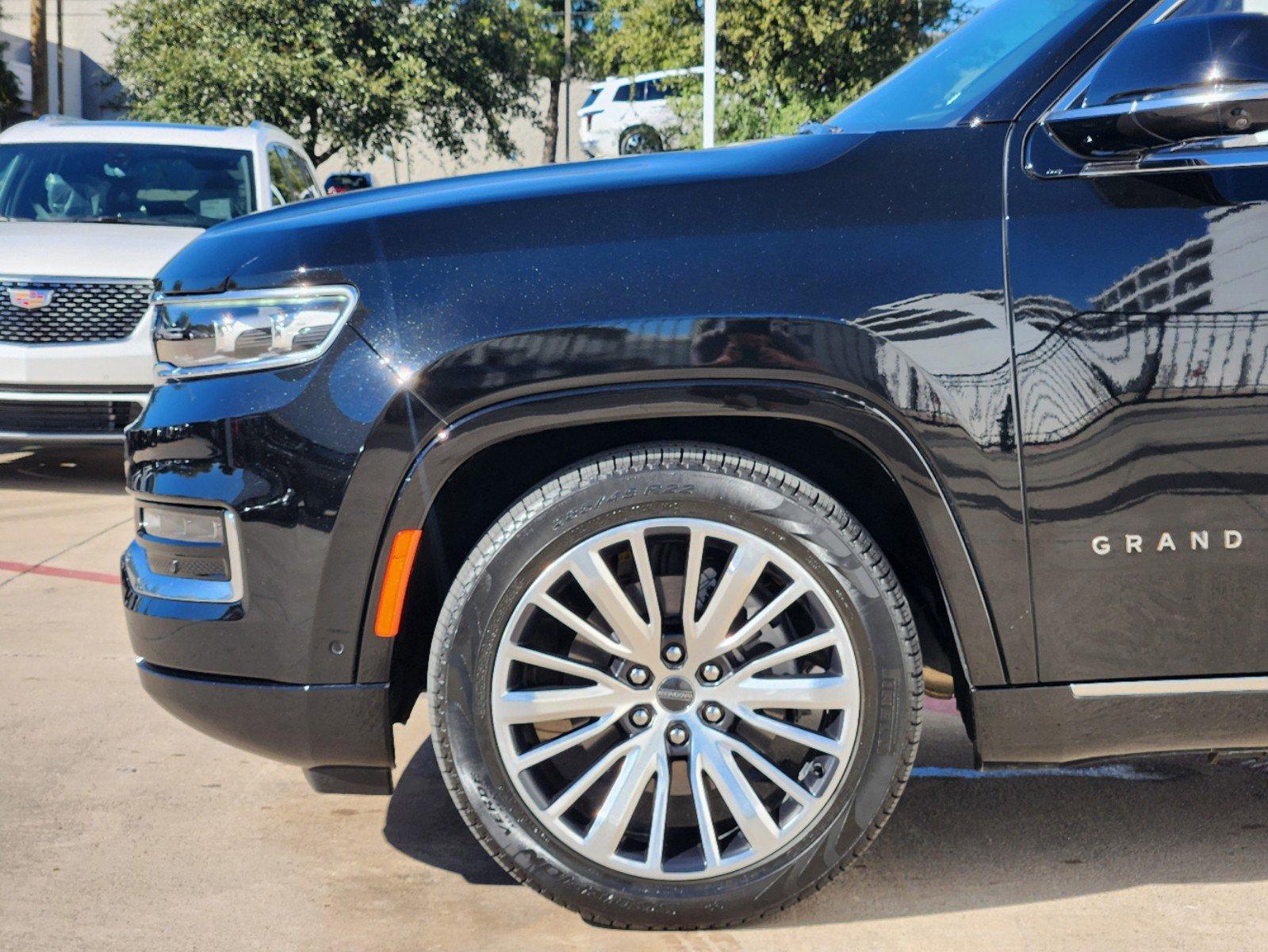 2023 Jeep Grand Wagoneer Vehicle Photo in GRAPEVINE, TX 76051-8302